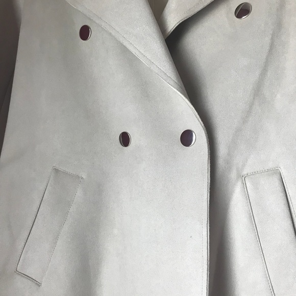 Jacket - Picture 2 of 8